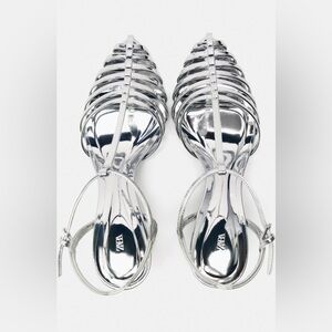 🔥🔥Zara Metallic Strappy Heels